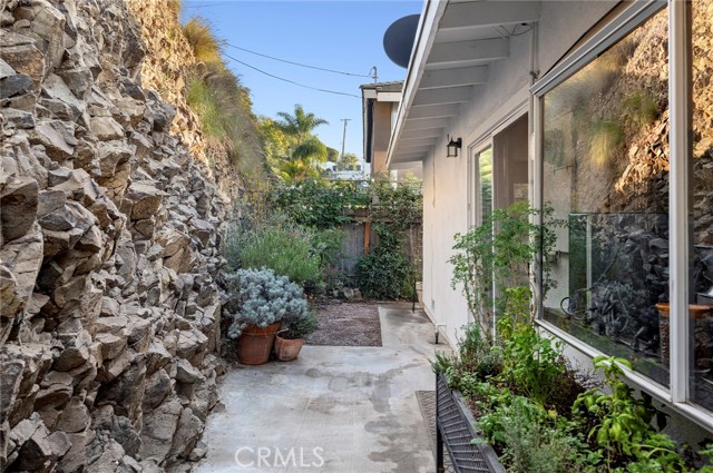 12276 Circula Panorama, North Tustin CA: https://media.crmls.org/medias/e679c7a4-48b1-4b92-b667-3954a01ab875.jpg