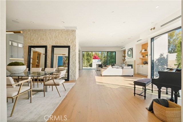 Detail Gallery Image 5 of 44 For 5136 Nagle Ave, Sherman Oaks,  CA 91423 - 6 Beds | 6/2 Baths