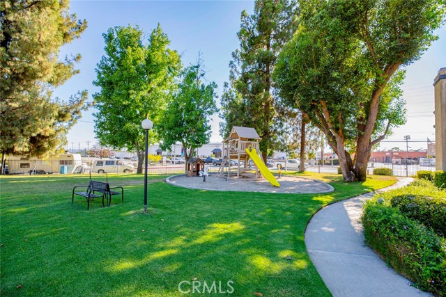 Image 2 for 9250 Sunland Blvd #17, Sun Valley, CA 91352