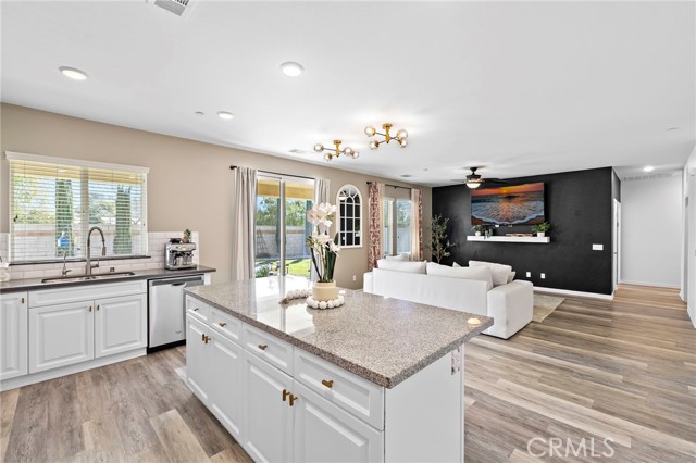 Detail Gallery Image 11 of 46 For 31974 Eaton, Menifee,  CA 92584 - 3 Beds | 2 Baths