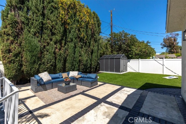 Detail Gallery Image 34 of 41 For 20919 De La Guerra St, Woodland Hills,  CA 91364 - 3 Beds | 3 Baths