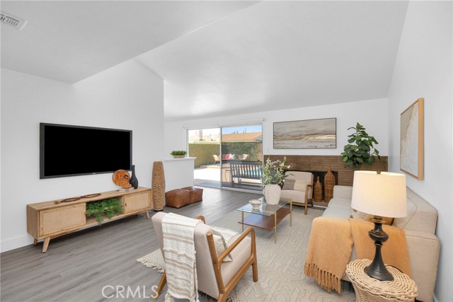 Detail Gallery Image 14 of 68 For 5914 Los Angeles Way, Buena Park,  CA 90620 - 3 Beds | 2 Baths