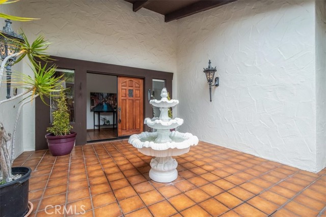 445 Firestone Way, Lompoc CA: https://media.crmls.org/medias/e67cff58-8d62-436a-b324-58982592da2e.jpg