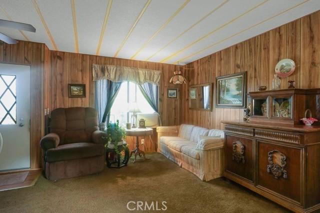 Detail Gallery Image 5 of 22 For 820 Canyon Dr, Lebec,  CA 93243 - 3 Beds | 2 Baths