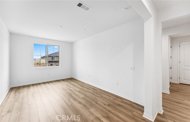 Detail Gallery Image 20 of 26 For 4180 Larchwood Ln, Lake Elsinore,  CA 92530 - 3 Beds | 2 Baths