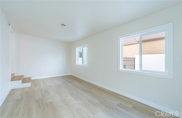 1818 W 79th Street, Los Angeles CA: https://media.crmls.org/medias/e67e05e4-b01a-4498-b56c-d2d7deddada1.jpg