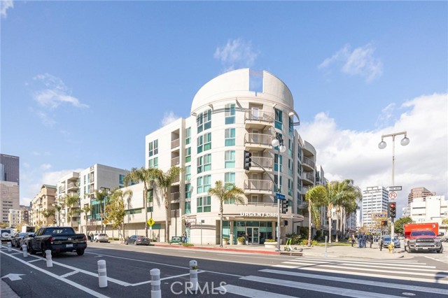 Detail Gallery Image 1 of 32 For 267 S San Pedro St #210,  Los Angeles,  CA 90012 - 2 Beds | 2 Baths