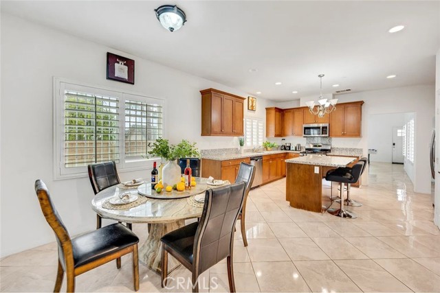 Detail Gallery Image 5 of 24 For 10995 Coalinga Ave, Montclair,  CA 91763 - 4 Beds | 3 Baths