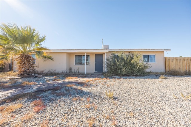 Detail Gallery Image 3 of 27 For 73353 Yucca Ave, Twentynine Palms,  CA 92277 - 3 Beds | 2 Baths