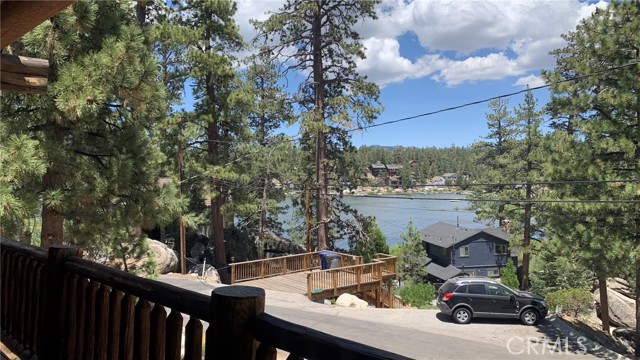 826 Boulder Road, Big Bear Lake CA: https://media.crmls.org/medias/e67eaad2-cafe-4bd5-bbd5-30533743b566.jpg
