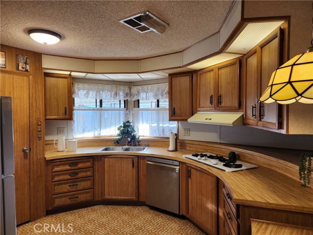 Detail Gallery Image 8 of 39 For 1300 W Menlo Ave #215,  Hemet,  CA 92543 - 2 Beds | 2 Baths