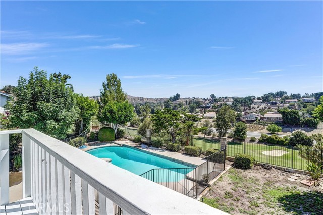 11454 Doral Avenue, Porter Ranch CA: https://media.crmls.org/medias/e67ee5be-12c8-4e1d-bbac-5f3e544c5d6a.jpg