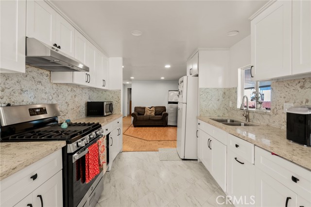 36200 Paradise Ranch Road, Castaic CA: https://media.crmls.org/medias/e67f32d4-906d-4276-a51c-499b2f83274b.jpg