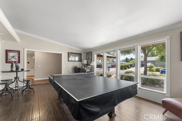 Detail Gallery Image 19 of 53 For 3410 Scenic Dr, Redding,  CA 96001 - 3 Beds | 3 Baths