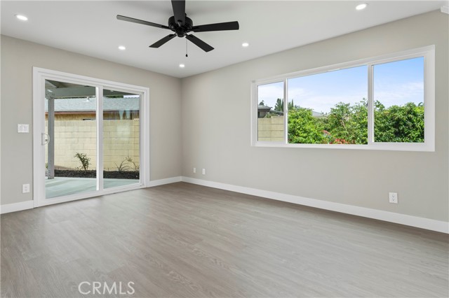 Detail Gallery Image 16 of 33 For 817 S Plymouth Pl, Anaheim,  CA 92806 - 3 Beds | 2/1 Baths