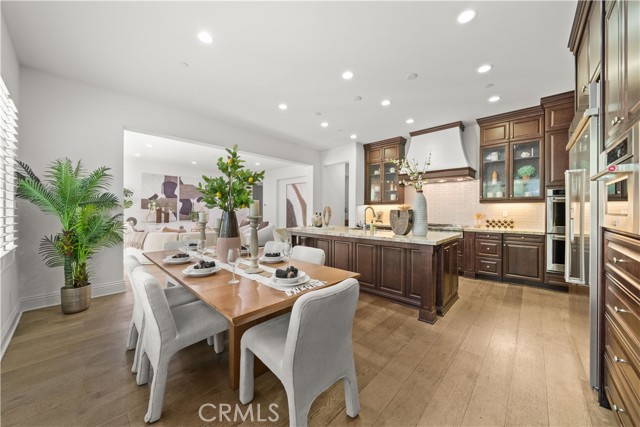 Detail Gallery Image 12 of 28 For 18 Windrow Rd, Tustin,  CA 92782 - 6 Beds | 5/1 Baths