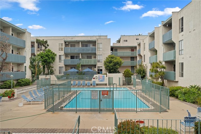 Detail Gallery Image 1 of 12 For 550 W Regent St #134,  Inglewood,  CA 90301 - 1 Beds | 1 Baths