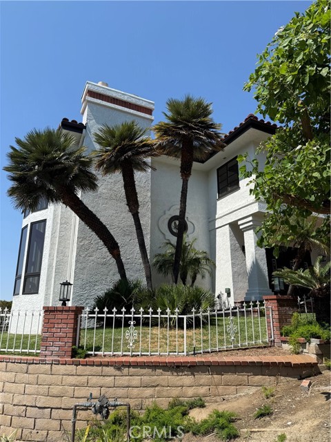 Detail Gallery Image 1 of 17 For 4441 Los Patos Ave, Huntington Beach,  CA 92649 - 3 Beds | 3/2 Baths