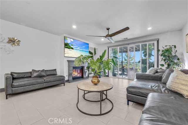 40569 Koa Court, Temecula CA: https://media.crmls.org/medias/e681a012-58ca-4b37-ba01-5432bd5c69f3.jpg