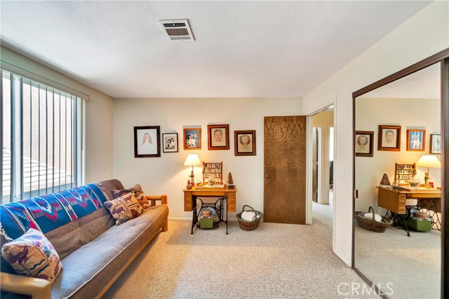 433 Fairway Drive, Palmdale CA: https://media.crmls.org/medias/e68239cf-2bb9-49dc-b3c5-3e9e99f518b5.jpg