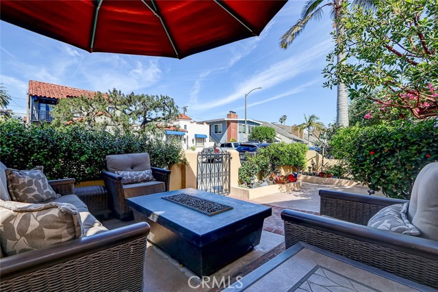 Detail Gallery Image 70 of 75 For 104 Saint Joseph Ave, Long Beach,  CA 90803 - 5 Beds | 3 Baths