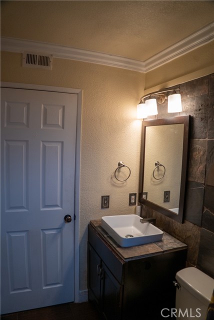 21983 Centurion, Saugus CA: https://media.crmls.org/medias/e6837a8e-f32c-4890-83d8-42c7f788542a.jpg