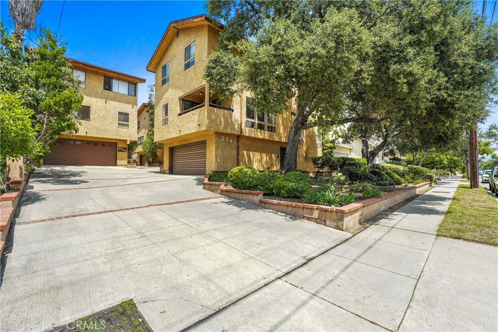 2741 Hermosa Ave #B