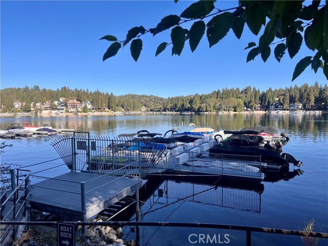306 Villa Way, Lake Arrowhead, CA 92352