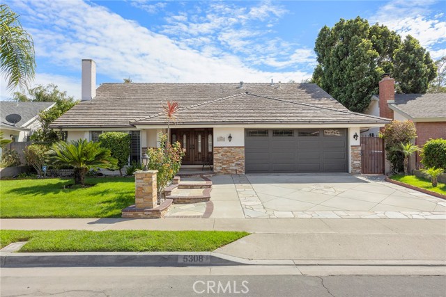 Detail Gallery Image 2 of 29 For 5308 Oxford Dr, Cypress,  CA 90630 - 4 Beds | 3 Baths