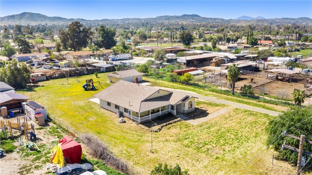 Detail Gallery Image 64 of 67 For 21725 Pinewood, Perris,  CA 92570 - 4 Beds | 3 Baths