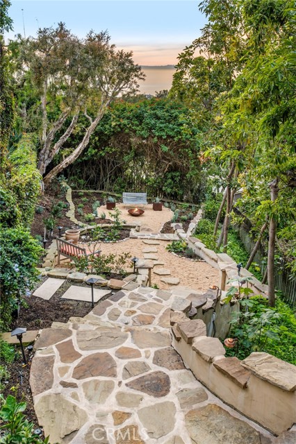 Detail Gallery Image 21 of 22 For 835 Temple Hills Dr, Laguna Beach,  CA 92651 - 2 Beds | 1 Baths