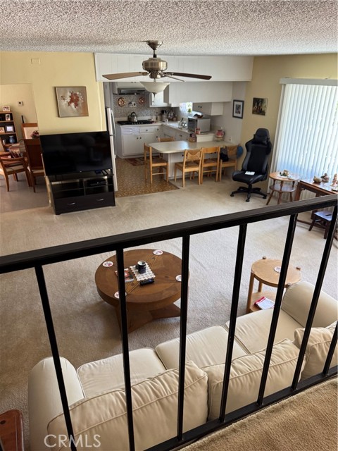 4922 Lowell Avenue, Glendale CA: https://media.crmls.org/medias/e6864c8c-cb18-414b-8ed4-2f9f5ebe0166.jpg