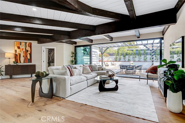 Detail Gallery Image 24 of 55 For 876 Center St, El Segundo,  CA 90245 - 3 Beds | 2/1 Baths