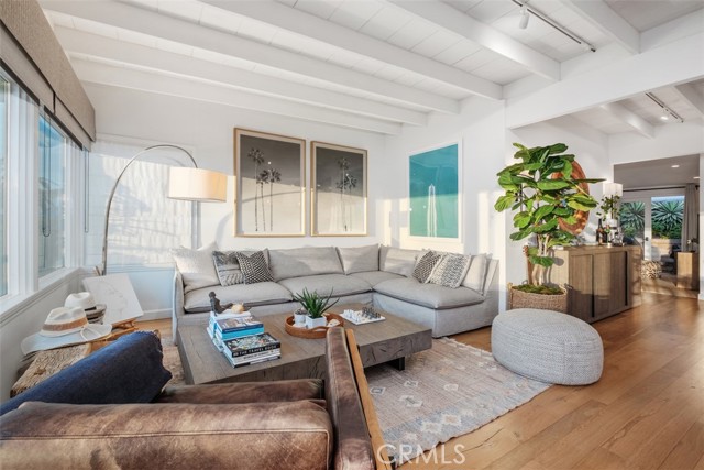 Detail Gallery Image 10 of 49 For 31962 Sunset, Laguna Beach,  CA 92651 - 3 Beds | 1/1 Baths