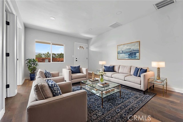 796 N Mount Vernon Avenue, San Bernardino CA: https://media.crmls.org/medias/e6873b52-637e-4626-bc04-dd58eedc5af0.jpg
