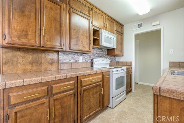 Detail Gallery Image 26 of 37 For 3280 Laura Ave, Merced,  CA 95340 - 3 Beds | 2 Baths