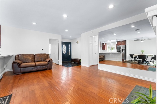 8042 SAN DIMAS, Buena Park CA: https://media.crmls.org/medias/e6877c1a-2ec2-440f-a720-66b28a0d7858.jpg