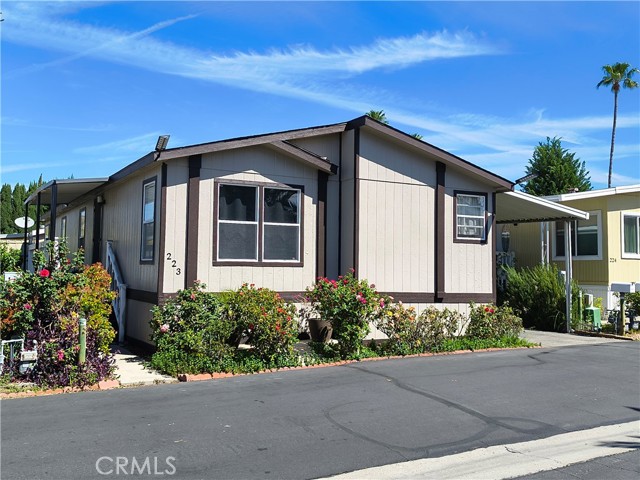 Detail Gallery Image 4 of 6 For 20401 Soledad Canyon Rd #223,  Canyon Country,  CA 91351 - 3 Beds | 2 Baths