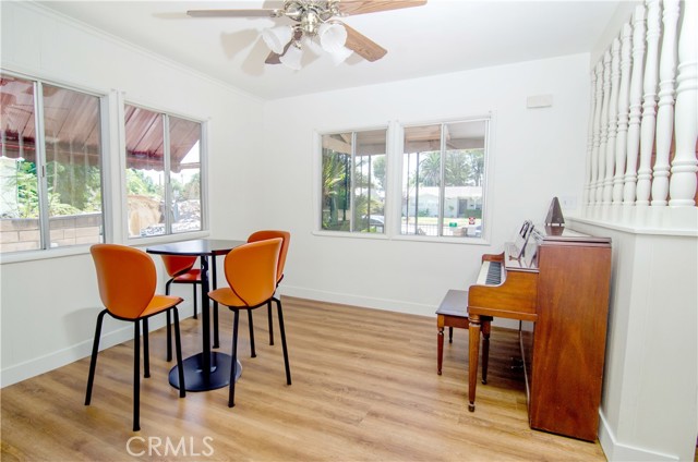 10520 Haskell Avenue, Granada Hills CA: https://media.crmls.org/medias/e687f5a2-2bee-4d5e-91d7-fc5e450e5cfc.jpg