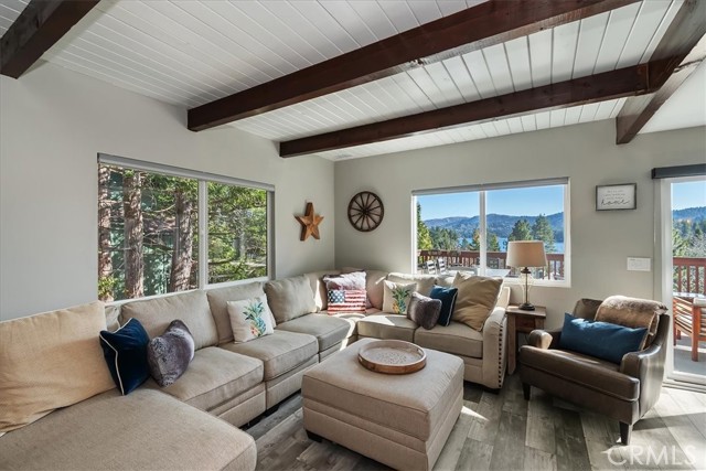 Detail Gallery Image 9 of 58 For 27565 North Bay Rd, Lake Arrowhead,  CA 92352 - 4 Beds | 4 Baths