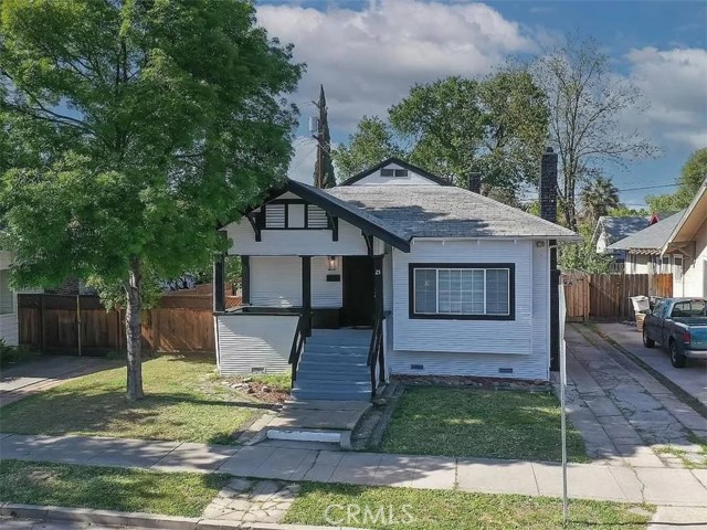 Detail Gallery Image 1 of 7 For 25 W Walnut St, Stockton,  CA 95204 - 2 Beds | 1 Baths
