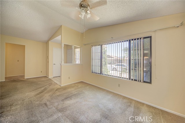 757 Ensenada Drive, Hemet CA: https://media.crmls.org/medias/e688bc7f-1afb-4d01-a00a-71c364771264.jpg