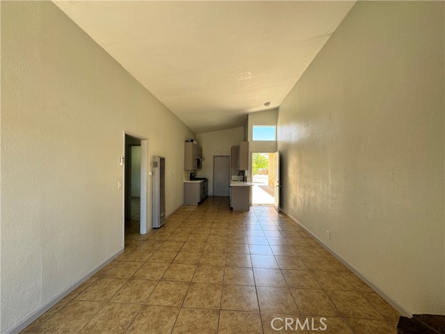16209 Juniper Street, Hesperia CA: https://media.crmls.org/medias/e688fc1a-a5f0-4349-b77c-db04bd492d09.jpg
