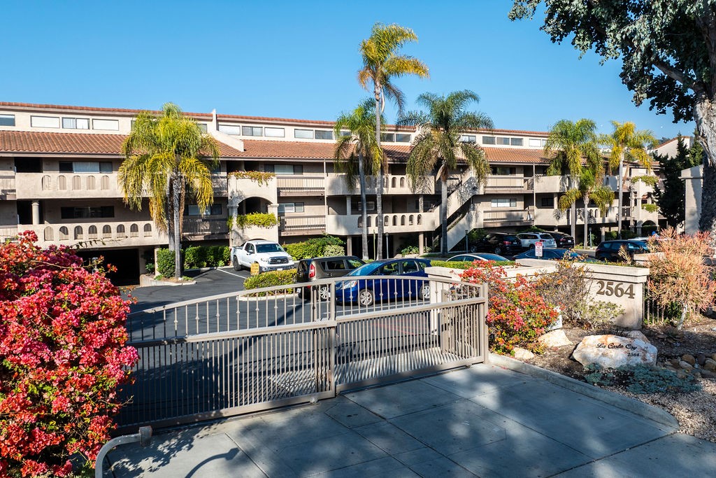 Detail Gallery Image 42 of 47 For 2564 Navarra Dr #105,  Carlsbad,  CA 92009 - 2 Beds | 2 Baths