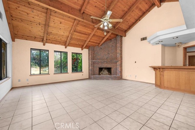 6710 Golden State Boulevard, Madera CA: https://media.crmls.org/medias/e689c58e-c1c1-4872-93b7-1739bb0b6ad8.jpg