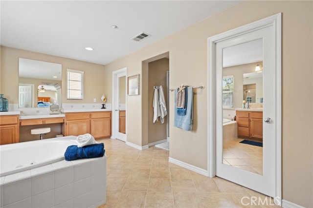 5161 Morning Glory Court, Chino Hills CA: https://media.crmls.org/medias/e689cab8-2fe6-40d7-9eb9-2d916f115a4b.jpg