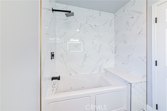 5334 S Victoria Avenue, Los Angeles CA: https://media.crmls.org/medias/e68a15af-b4ff-4f0c-b84b-ecf411cdce24.jpg