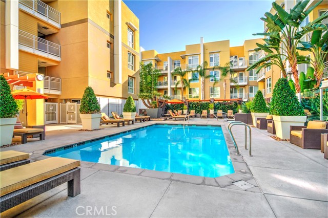 Detail Gallery Image 23 of 28 For 21301 Erwin St #523,  Woodland Hills,  CA 91367 - 2 Beds | 2 Baths