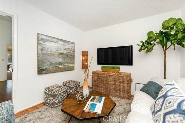 7008 Willowtree Drive, Rancho Palos Verdes, California 90275, 3 Bedrooms Bedrooms, ,1 BathroomBathrooms,Residential,Sold,Willowtree,PV22203496