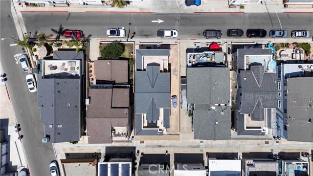 Detail Gallery Image 31 of 36 For 126 47th Street #1,  Newport Beach,  CA 92663 - 3 Beds | 2/1 Baths